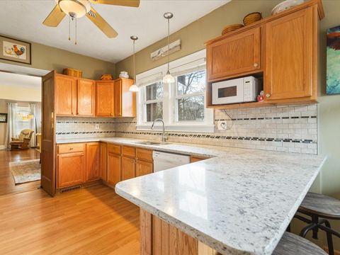 Tiny photo for 302 N Rockford Avenue, Rockford, IL 61107 (MLS # 12610526)