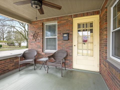 Tiny photo for 302 N Rockford Avenue, Rockford, IL 61107 (MLS # 12610526)