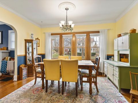 Tiny photo for 302 N Rockford Avenue, Rockford, IL 61107 (MLS # 12610526)