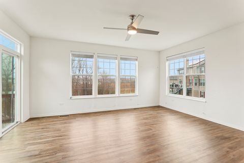 Tiny photo for 133 Stowe Court, Fox Lake, IL 60020 (MLS # 12615243)