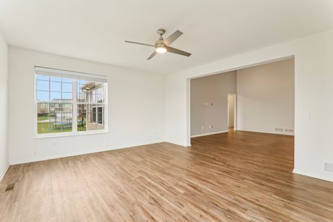 Tiny photo for 133 Stowe Court, Fox Lake, IL 60020 (MLS # 12615243)