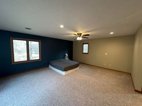 Tiny photo for 1300 Shoal Creek Rd Road #1, Murphysboro, IL 62966 (MLS # 100000456)