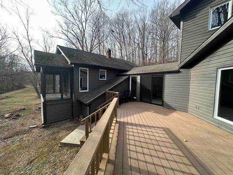 Tiny photo for 1300 Shoal Creek Rd Road #1, Murphysboro, IL 62966 (MLS # 100000456)