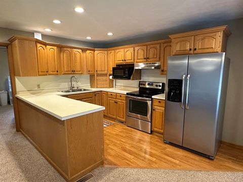 Tiny photo for 1300 Shoal Creek Rd Road #1, Murphysboro, IL 62966 (MLS # 100000456)