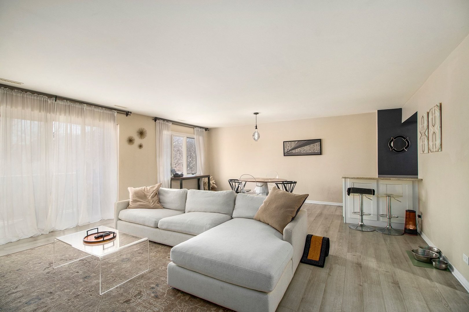 900 CENTER Street 3A