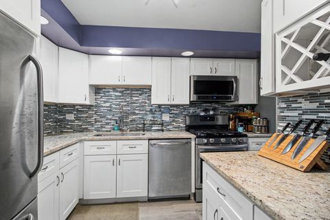 Tiny photo for 900 CENTER Street #3A, Des Plaines, IL 60016 (MLS # 12569779)