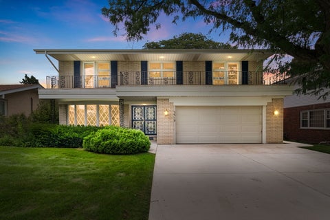 Photo of 2319 Westwood Drive, Hillside, IL 60162 (MLS # 12731816)