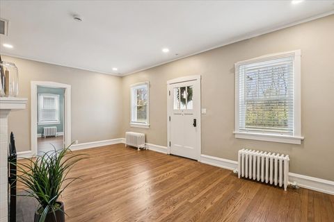 Tiny photo for 1201 N Mckinley Road, Lake Forest, IL 60045 (MLS # 12522639)