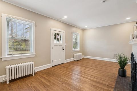 Tiny photo for 1201 N Mckinley Road, Lake Forest, IL 60045 (MLS # 12522639)