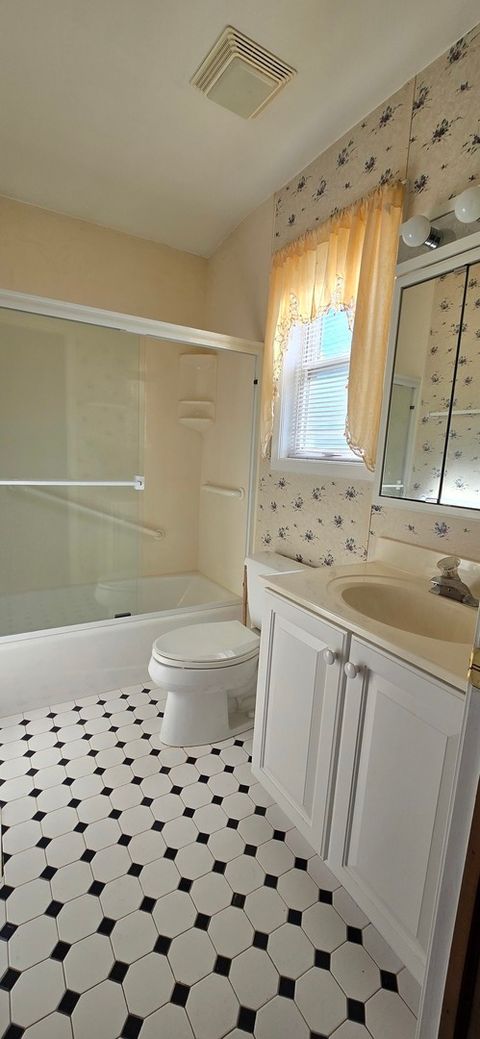 Tiny photo for 8341 N Osceola Avenue, Niles, IL 60714 (MLS # 12514163)