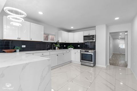 Tiny photo for 5636 S Carpenter Street, Chicago, IL 60621 (MLS # 12547219)