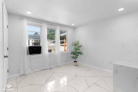 Tiny photo for 5636 S Carpenter Street, Chicago, IL 60621 (MLS # 12547219)