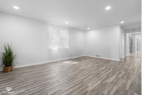Tiny photo for 5636 S Carpenter Street, Chicago, IL 60621 (MLS # 12547219)