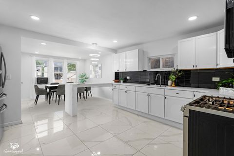 Tiny photo for 5636 S Carpenter Street, Chicago, IL 60621 (MLS # 12547219)