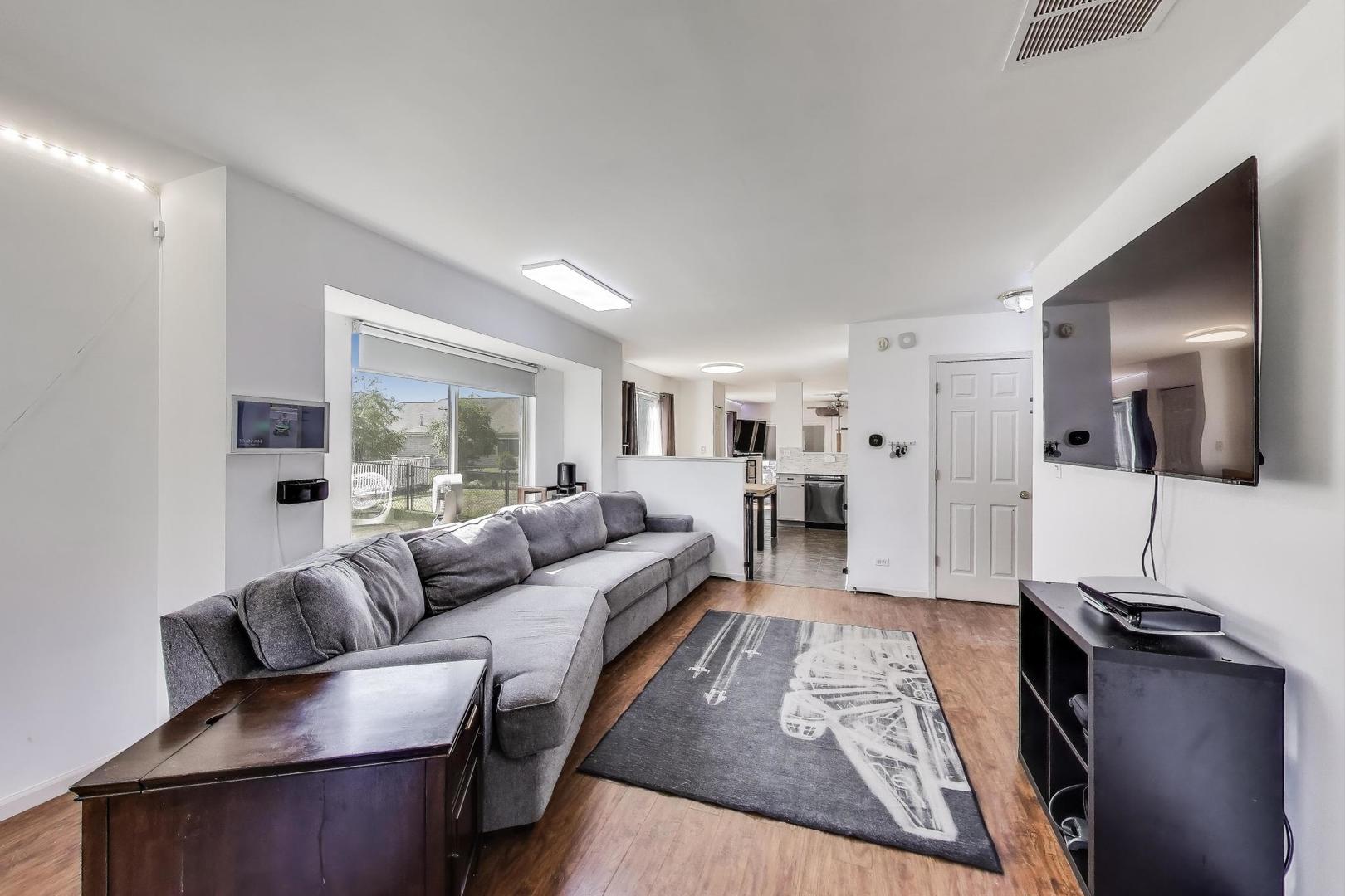 107 W Amberley Drive