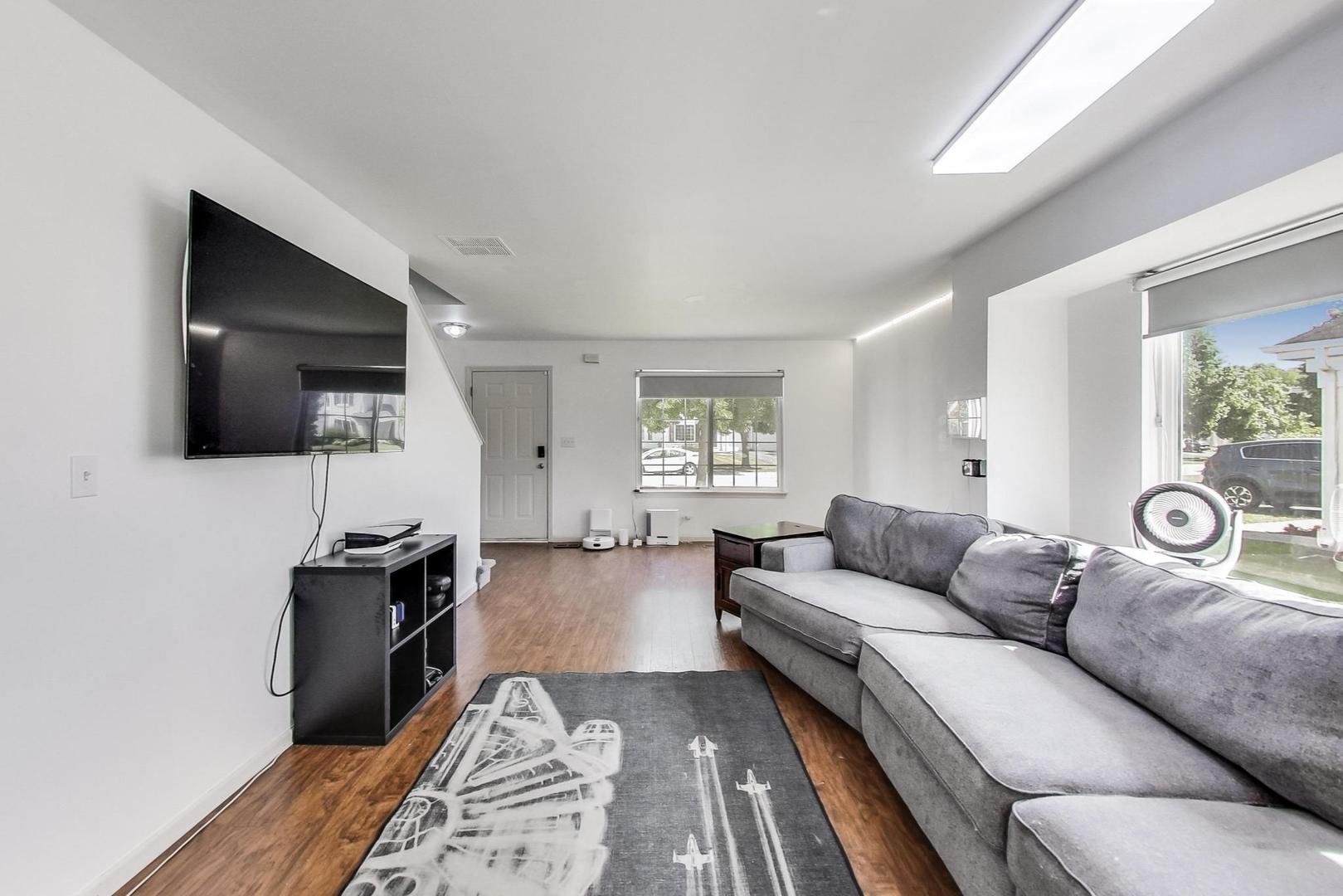 107 W Amberley Drive