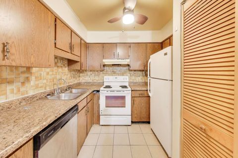 Tiny photo for 14545 S MANISTEE Avenue #3C, Burnham, IL 60633 (MLS # 12488486)