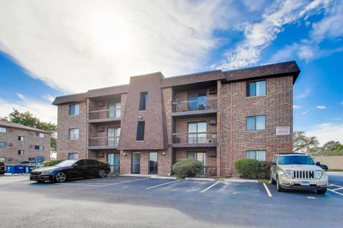 Tiny photo for 14545 S MANISTEE Avenue #3C, Burnham, IL 60633 (MLS # 12488486)