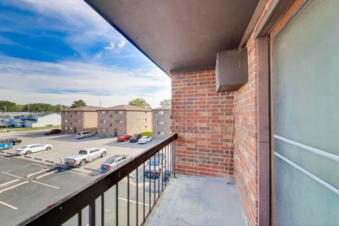 Tiny photo for 14545 S MANISTEE Avenue #3C, Burnham, IL 60633 (MLS # 12488486)