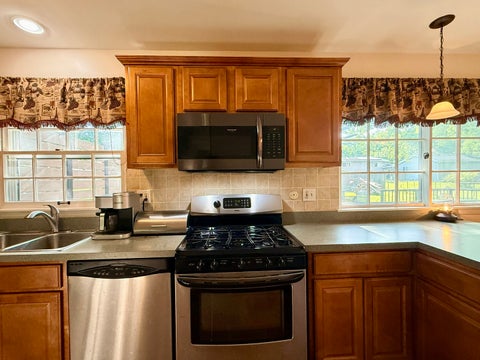 Tiny photo for 99 Circle Drive E, Montgomery, IL 60538 (MLS # 12687374)
