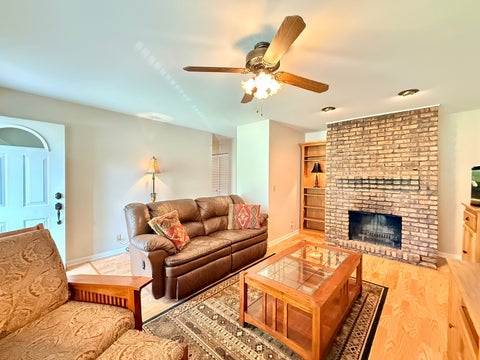 Tiny photo for 99 Circle Drive E, Montgomery, IL 60538 (MLS # 12687374)