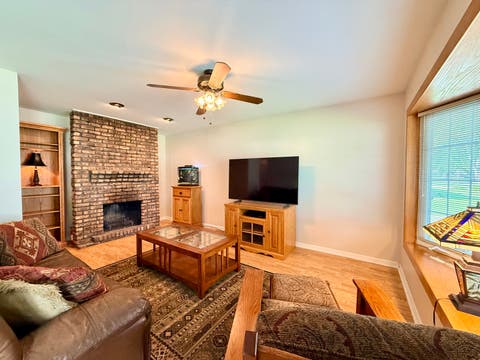 Tiny photo for 99 Circle Drive E, Montgomery, IL 60538 (MLS # 12687374)