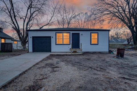 Photo of 2814 Marshall Street, Rockford, IL 61109 (MLS # 12617310)