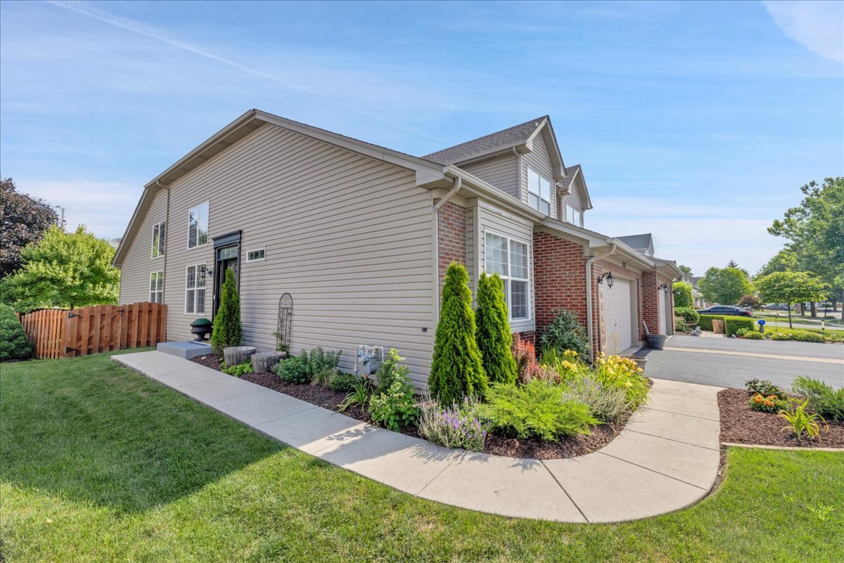 13531 S Golden Eagle Circle