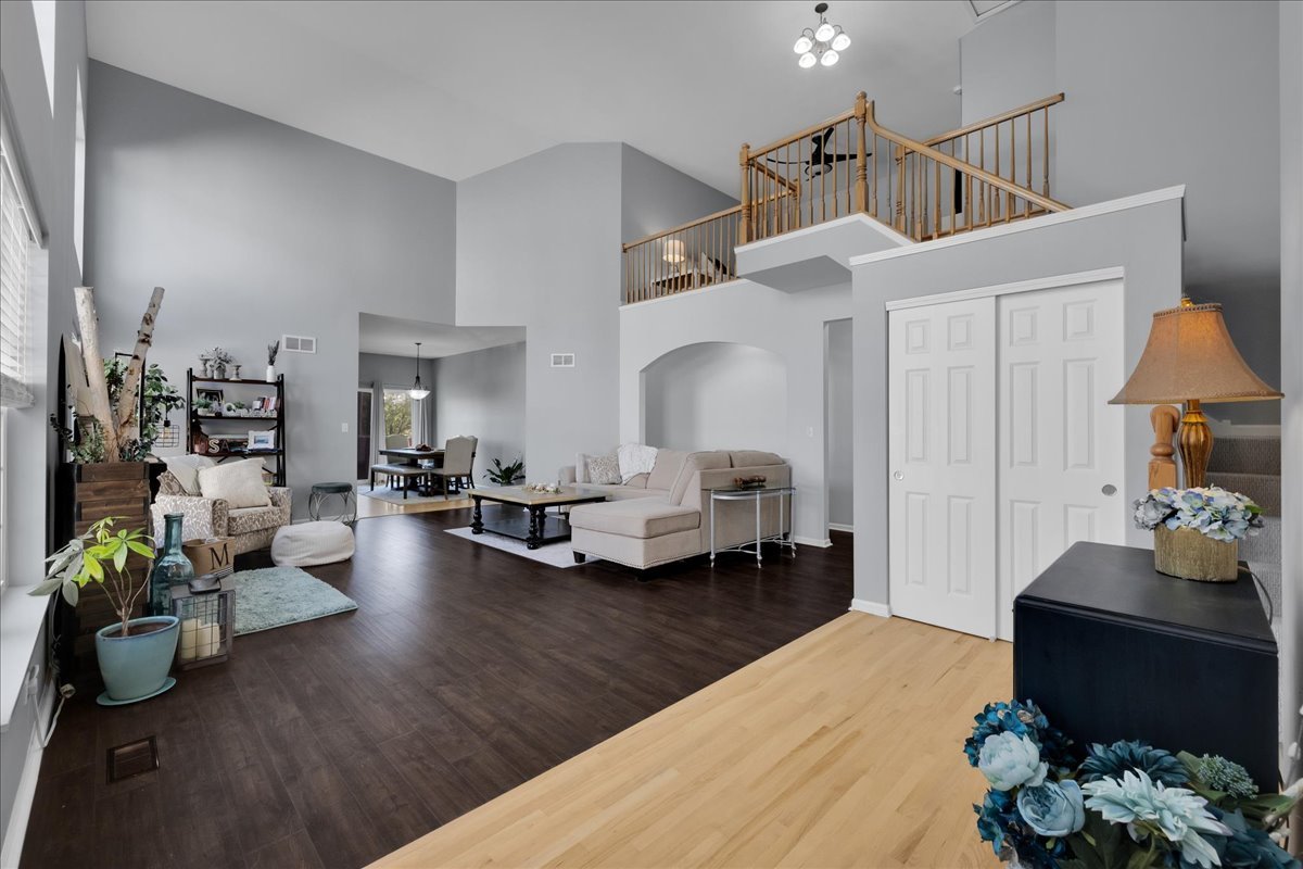 13531 S Golden Eagle Circle