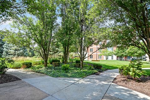 Tiny photo for 855 E 22nd Street #305, Lombard, IL 60148 (MLS # 12446106)
