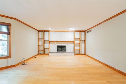 Tiny photo for 10 Inverness Drive, Bloomington, IL 61701 (MLS # 12485026)