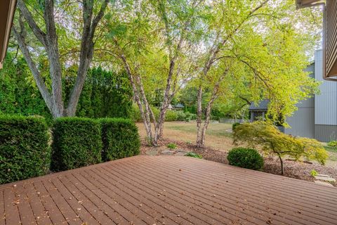 Tiny photo for 10 Inverness Drive, Bloomington, IL 61701 (MLS # 12485026)