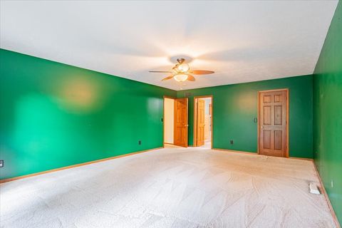 Tiny photo for 10 Inverness Drive, Bloomington, IL 61701 (MLS # 12485026)