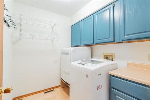 Tiny photo for 10 Inverness Drive, Bloomington, IL 61701 (MLS # 12485026)