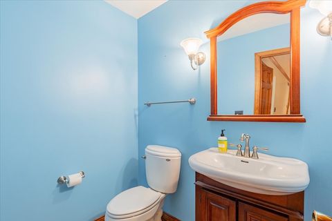 Tiny photo for 10 Inverness Drive, Bloomington, IL 61701 (MLS # 12485026)