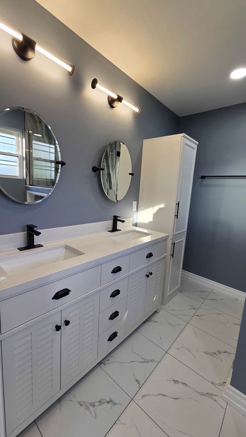 Tiny photo for 859 John Street, Bensenville, IL 60106 (MLS # 12587216)