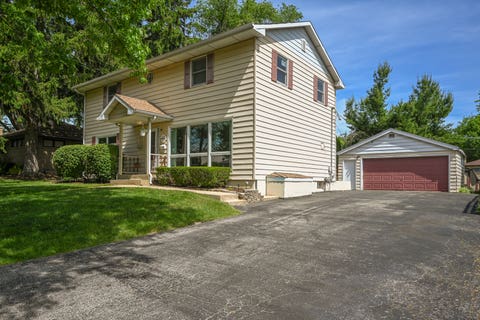 Tiny photo for 114 W Berkshire Avenue, Lombard, IL 60148 (MLS # 12645542)