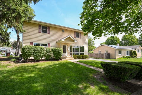 Tiny photo for 114 W Berkshire Avenue, Lombard, IL 60148 (MLS # 12645542)