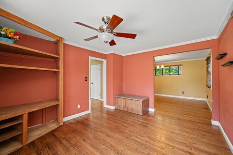 Tiny photo for 114 W Berkshire Avenue, Lombard, IL 60148 (MLS # 12645542)