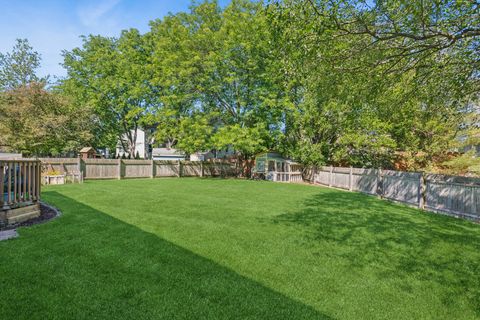 Tiny photo for 1611 Beels Court, Batavia, IL 60510 (MLS # 12671812)
