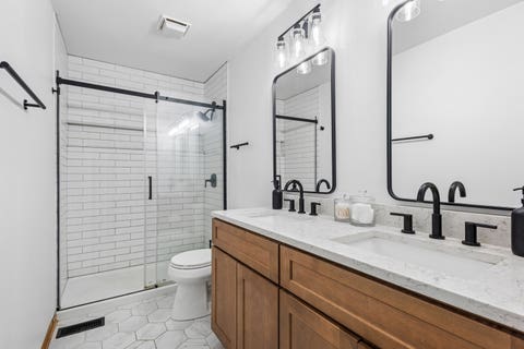 Tiny photo for 1611 Beels Court, Batavia, IL 60510 (MLS # 12671812)