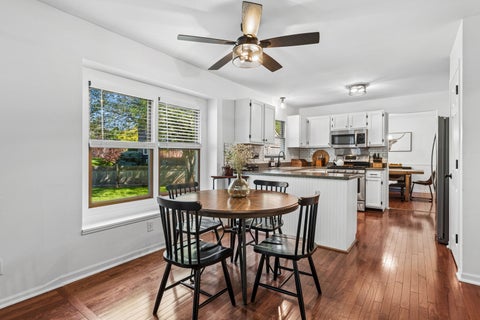 Tiny photo for 1611 Beels Court, Batavia, IL 60510 (MLS # 12671812)