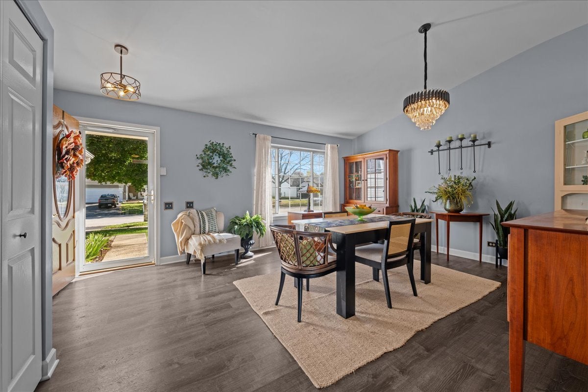 1402 Green Oak Trail
