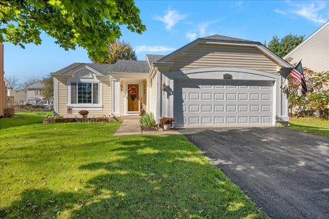 Photo of 1402 Green Oak Trail, Aurora, IL 60506 (MLS # 12788971)