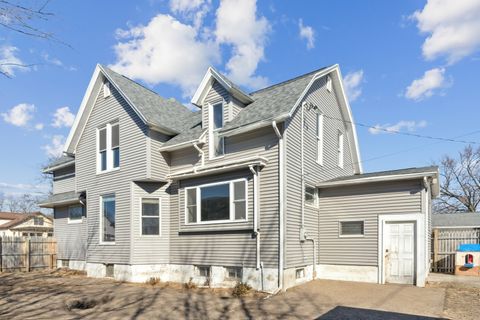 Tiny photo for 1315 Pershing Boulevard, Clinton, IA 52732 (MLS # 12577954)