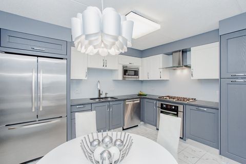 Tiny photo for 8540 W Foster Avenue #504, Norridge, IL 60706 (MLS # 12569216)