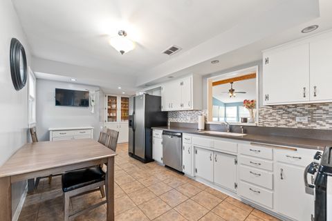 Tiny photo for 5 E Washington Street, Villa Park, IL 60181 (MLS # 12501601)