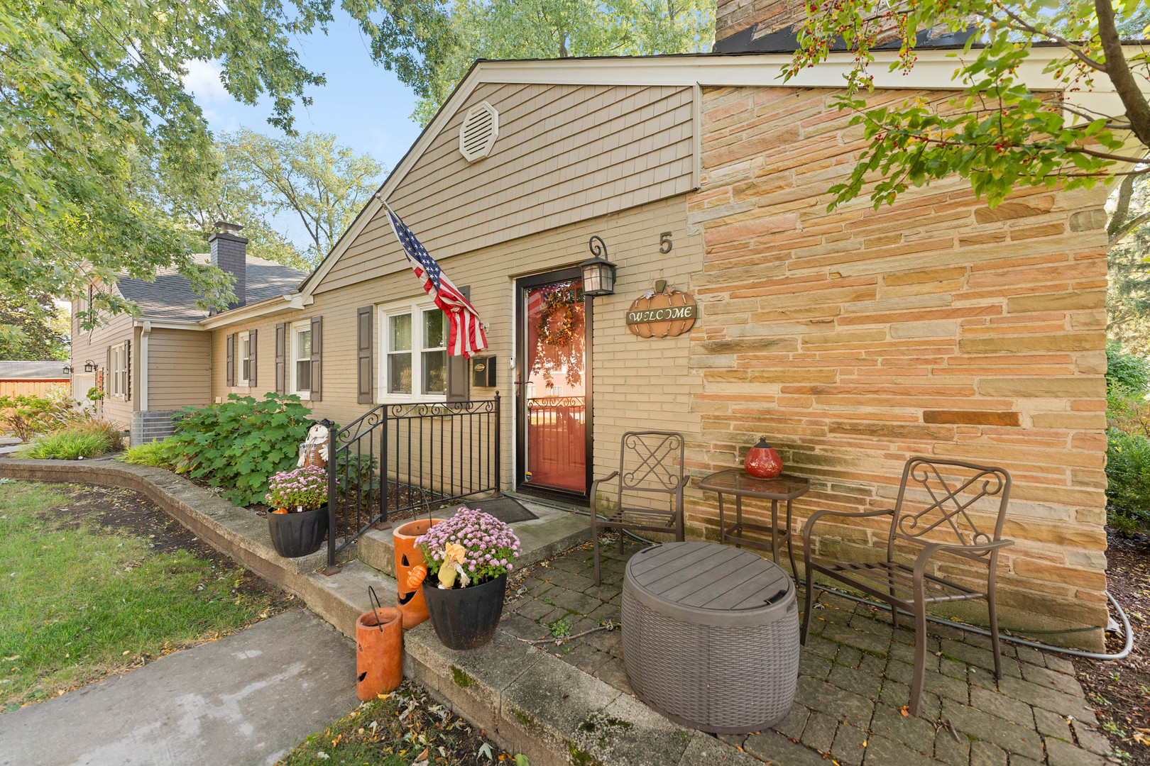 5 E Washington Street
