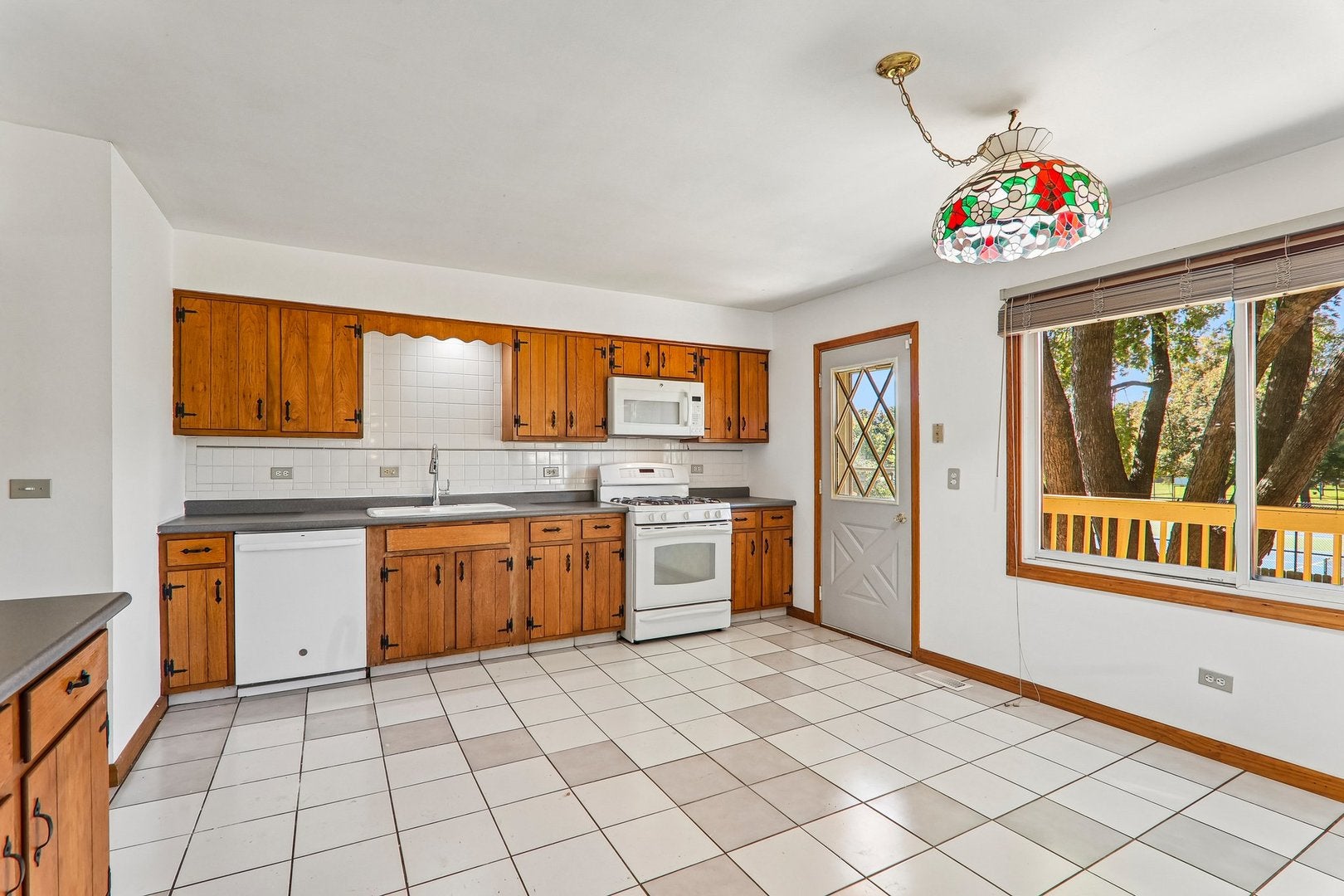 4532 Black Partridge Lane