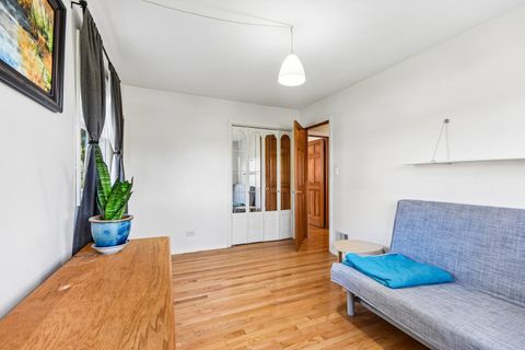 Tiny photo for 336 W Lincoln Avenue, Libertyville, IL 60048 (MLS # 12628934)